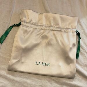 La Mer Silk Pouch